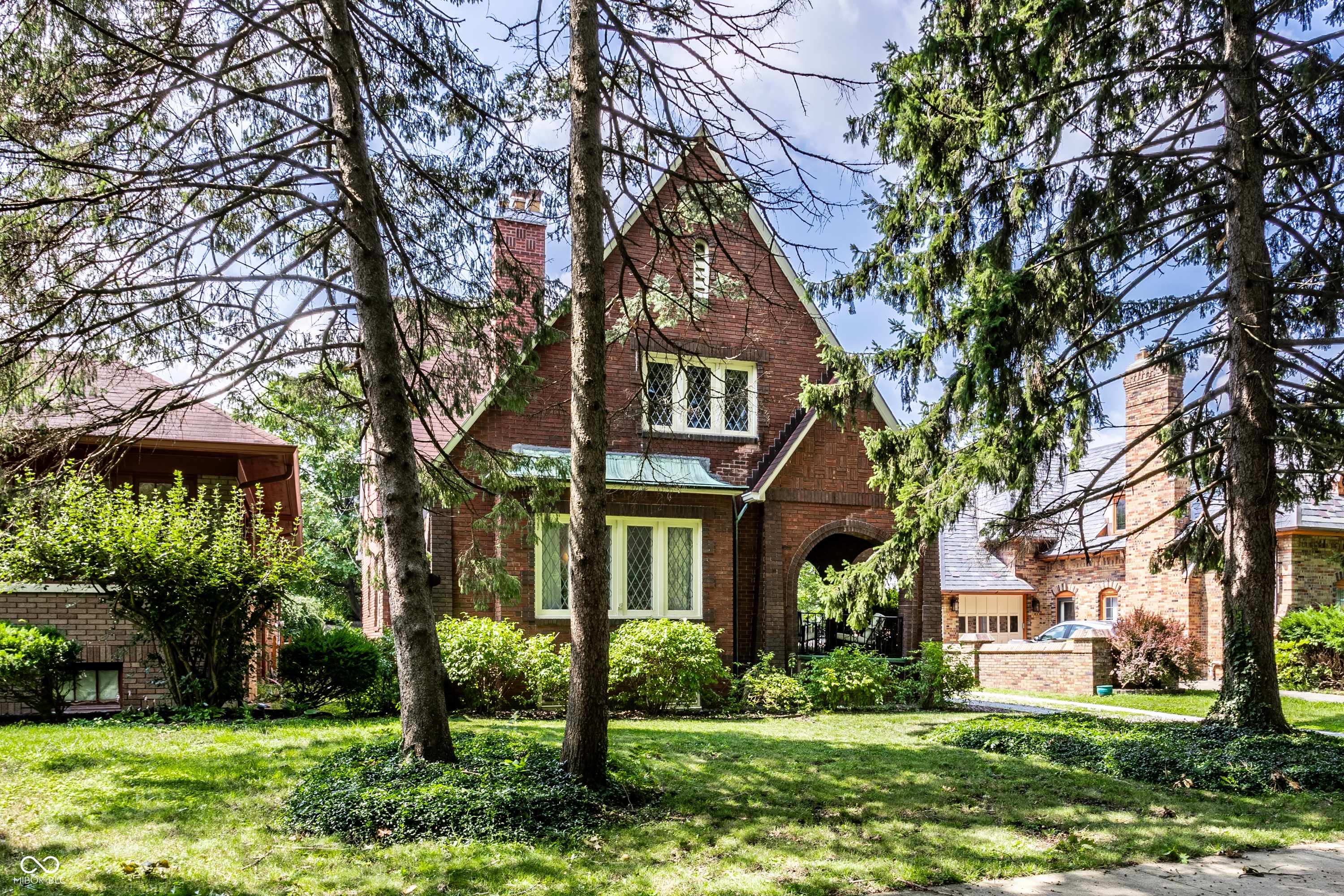 5119 E Pleasant Run Pkwy S DR,  Indianapolis,  IN 46219
