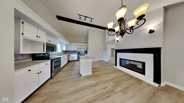 Avon, IN 46123,7765 Wooden Shoe CIR