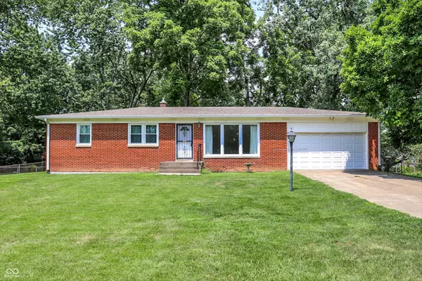 210 Dixie DR,  Indianapolis,  IN 46227