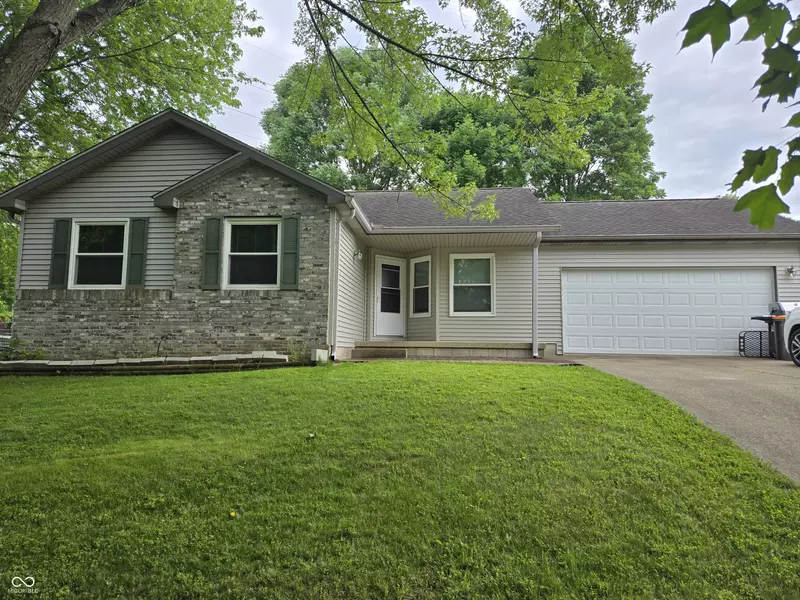 907 W Countryside LN, Bloomington, IN 47403