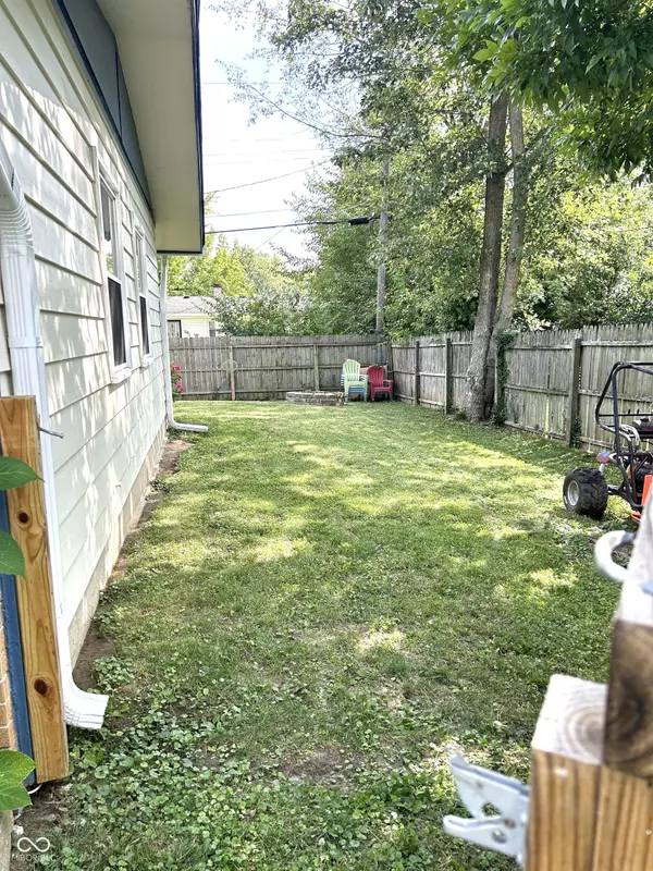 Indianapolis, IN 46226,5621 E 42nd ST