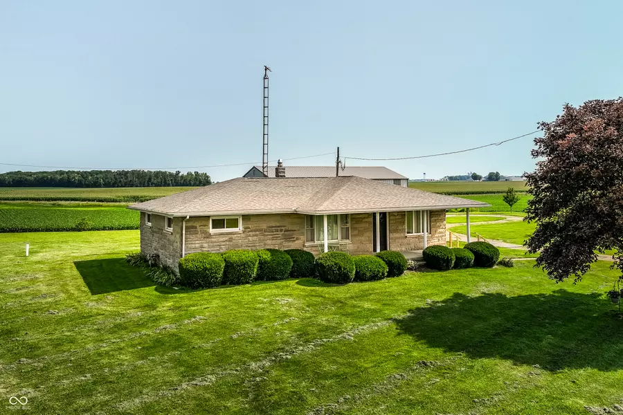 568 N 150 W, Rushville, IN 46173