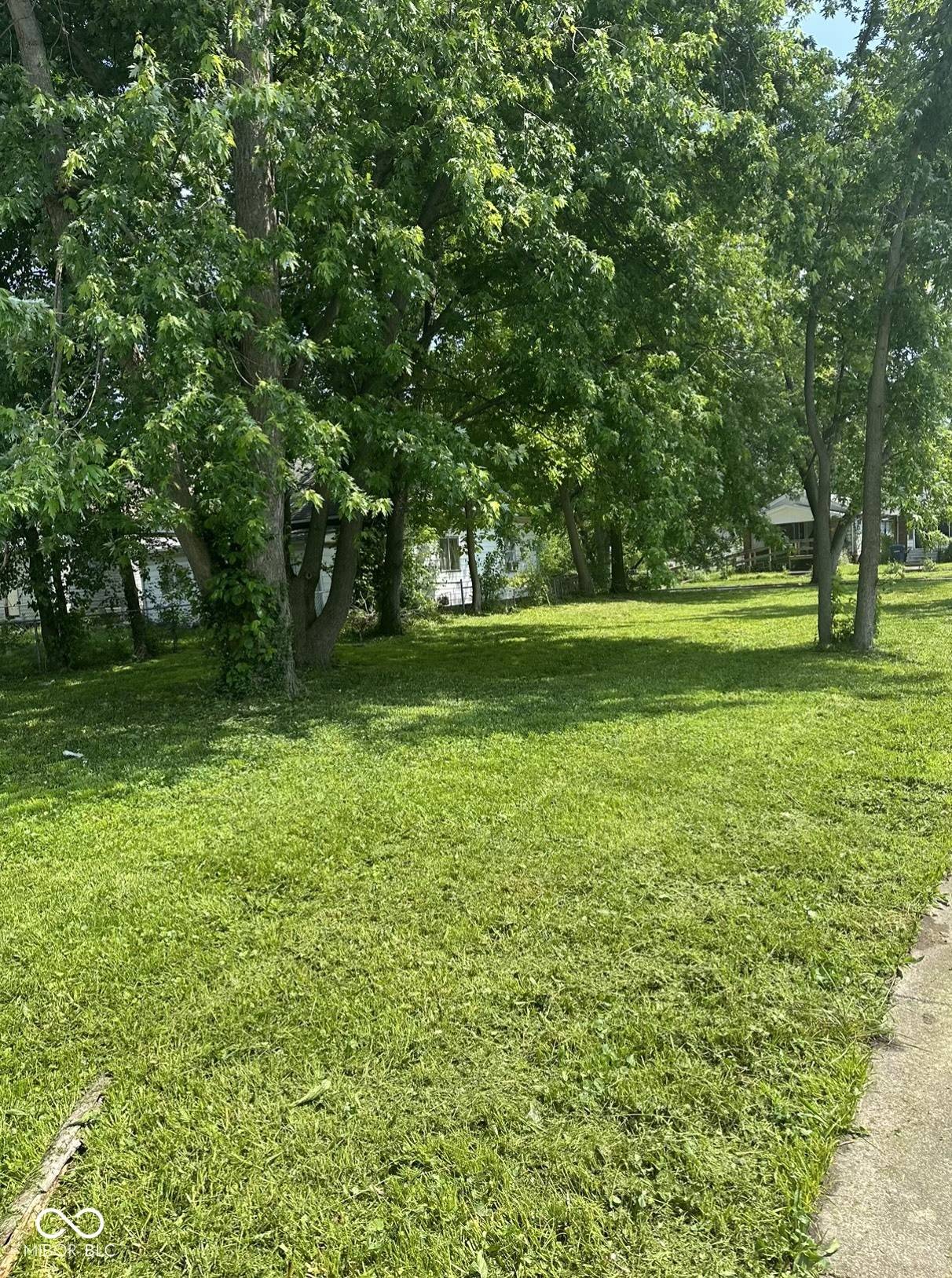 2000 1st AVE, Terre Haute, IN 47807