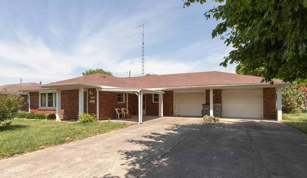 533 E Freeman AVE, Seymour, IN 47274