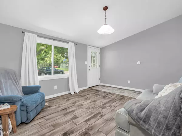 Indianapolis, IN 46218,2943 Wallace AVE