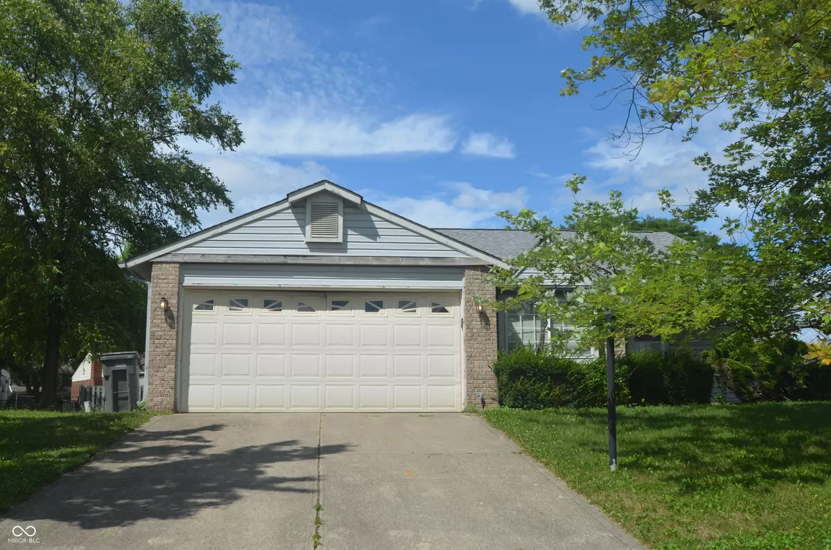 Indianapolis, IN 46237,5832 Buck Rill DR