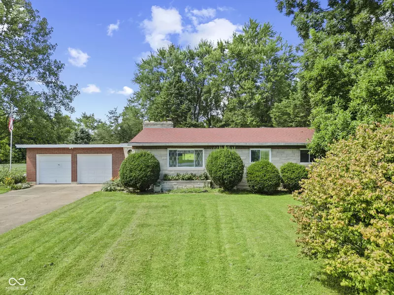 6228 Geneva ST, Stilesville, IN 46180