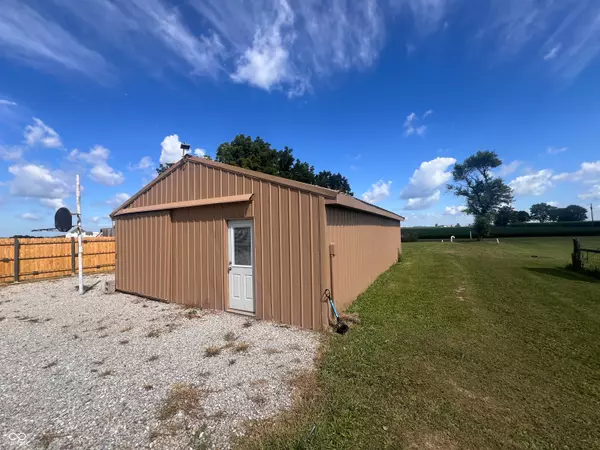 Milroy, IN 46156,2476 E State Road 244