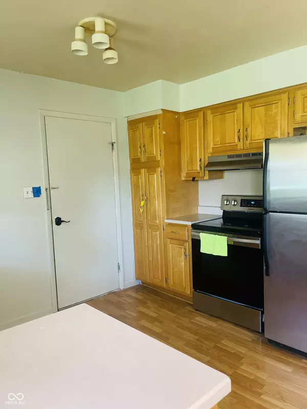 Indianapolis, IN 46227,2416 Radcliffe AVE