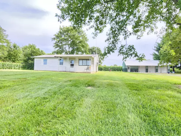 9655 W 250 S, Manilla, IN 46150