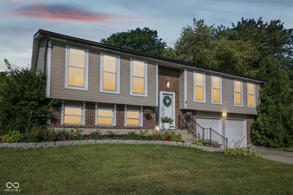 8059 Harvest LN, Indianapolis, IN 46256