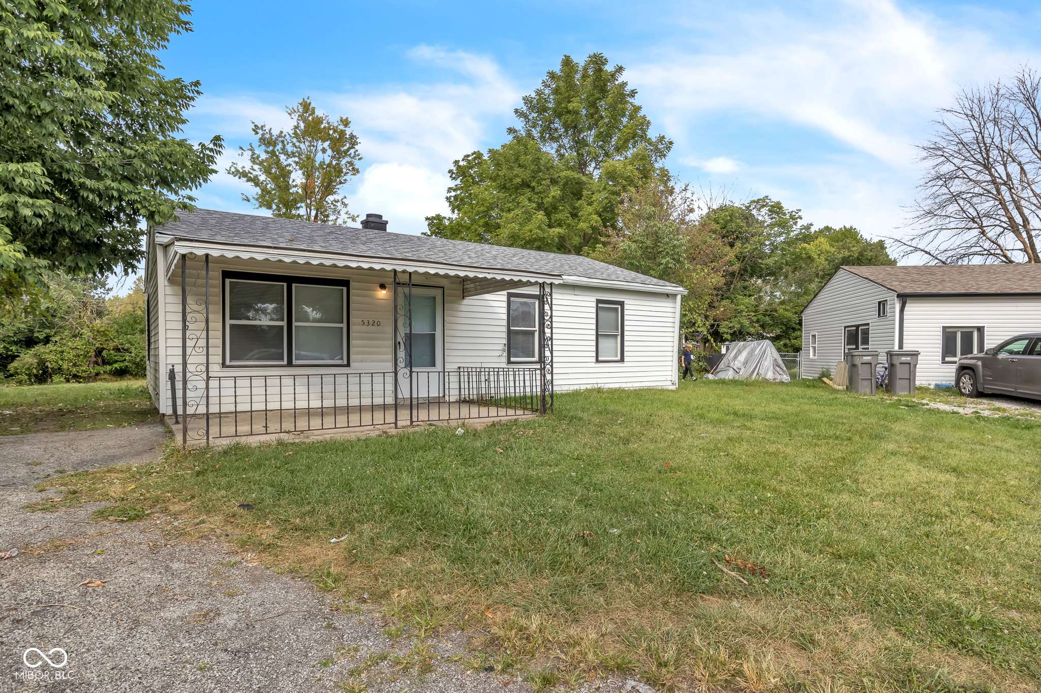 Indianapolis, IN 46218,5320 E 33rd ST