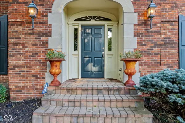 Indianapolis, IN 46250,6531 Castle Knoll CT