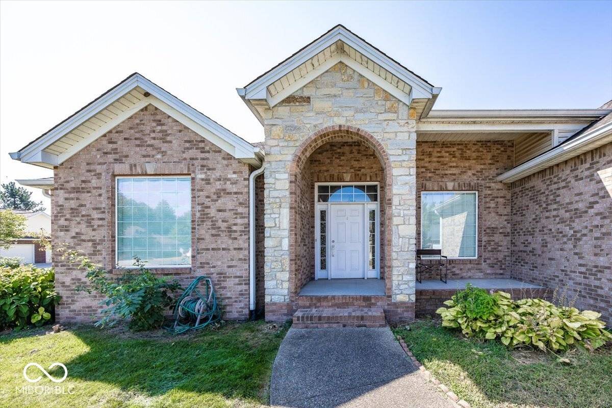 Columbus, IN 47203,2487 Wyndham PL N