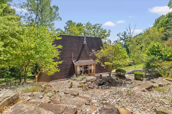 3892 Morrison RD, Nashville, IN 47448