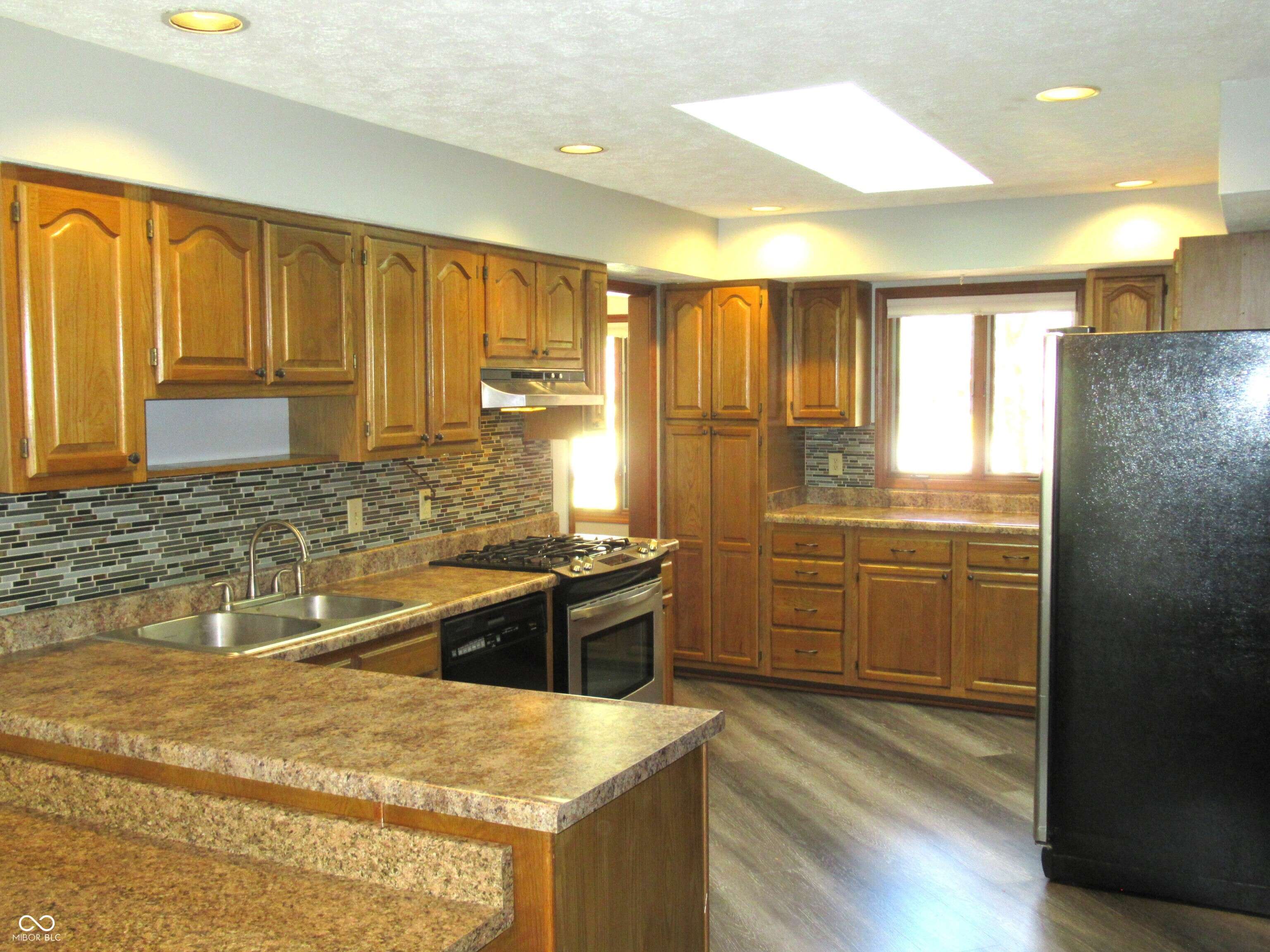 Pittsboro, IN 46167,6180 Canterbury CT