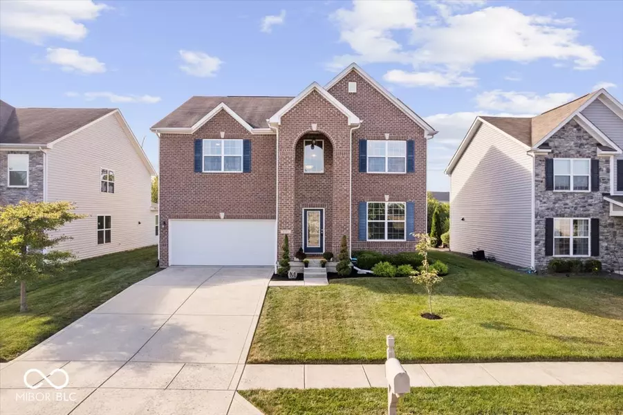 6551 W Black Tail WAY, Mccordsville, IN 46055