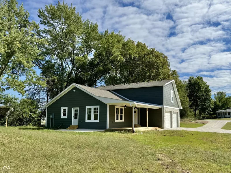 1094 N Morgantown RD, Greenwood, IN 46142