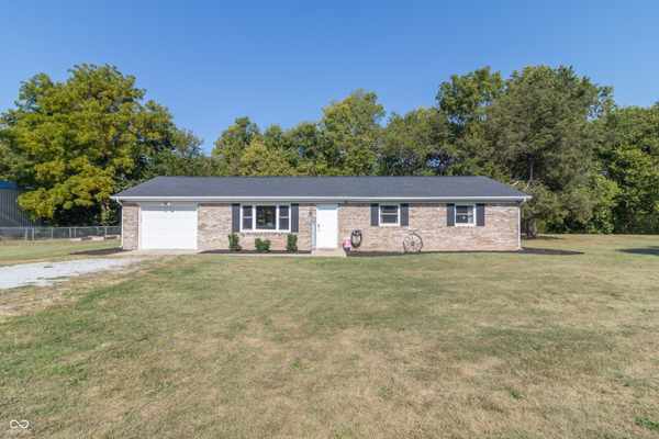 10781 N Carthage PIKE, Carthage, IN 46115