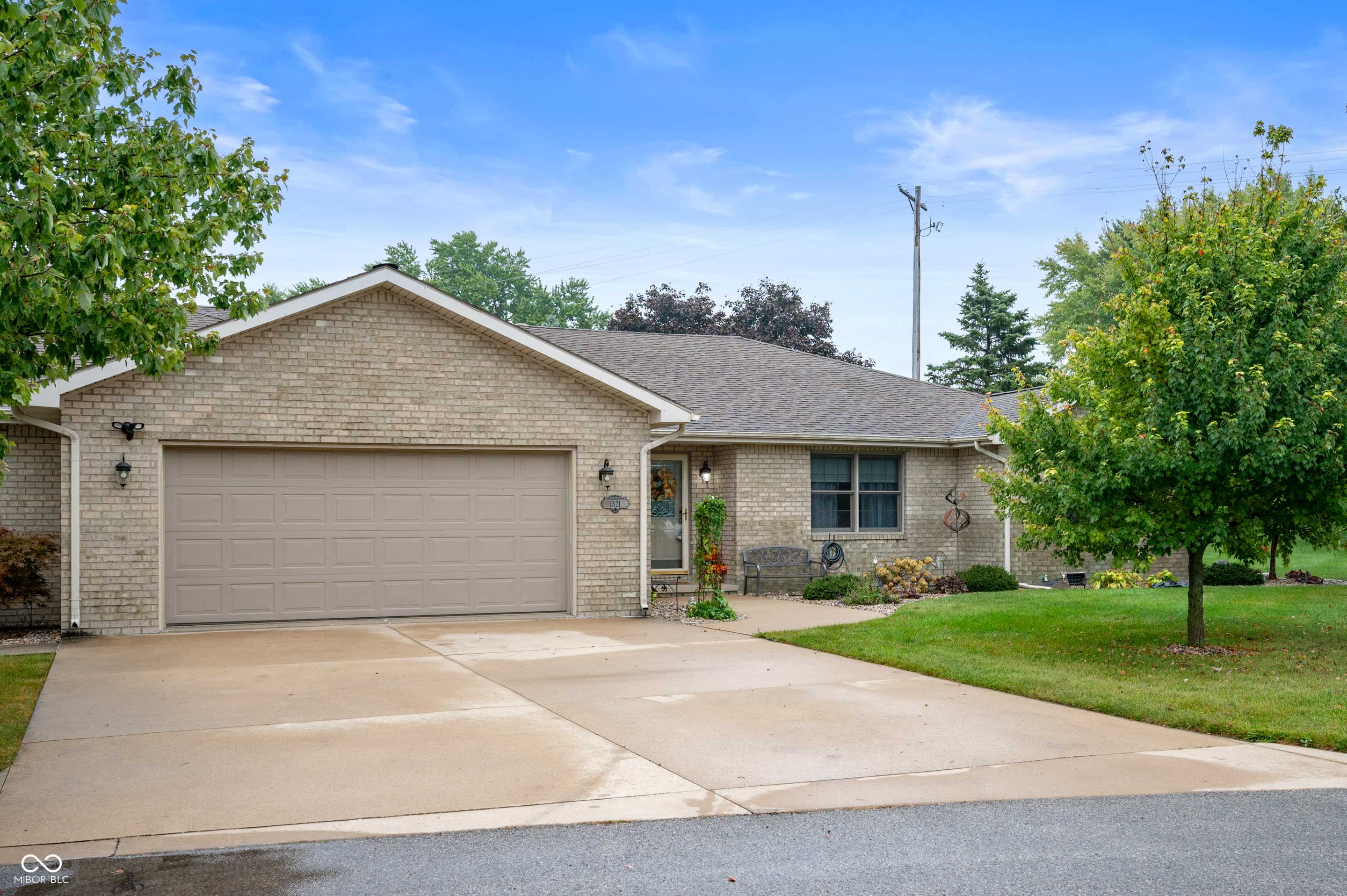 1521 Hutchins DR, Kokomo, IN 46901