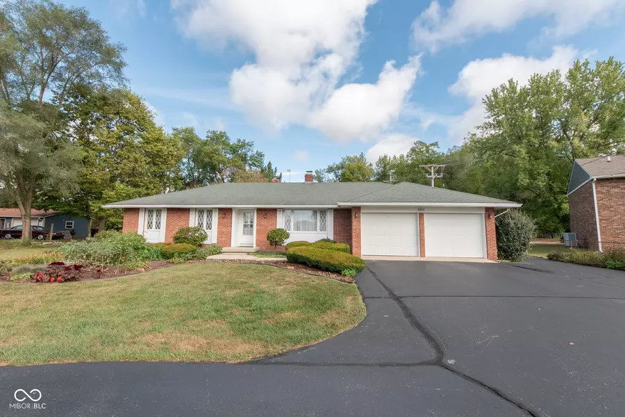 560 W Center Cross ST, Edinburgh, IN 46124