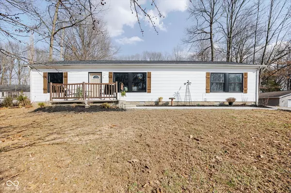 125 Burkwood Hills LN, Springville, IN 47462