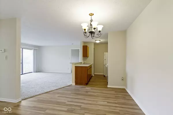 Indianapolis, IN 46254,4351 W Village Parkway CIR W #8