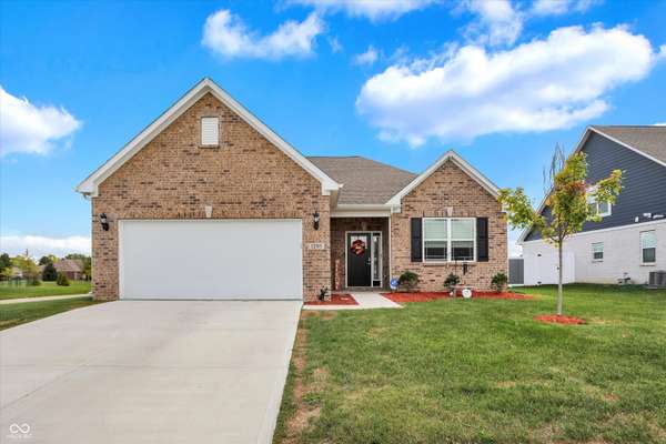 1295 Shaw LN, Shelbyville, IN 46176