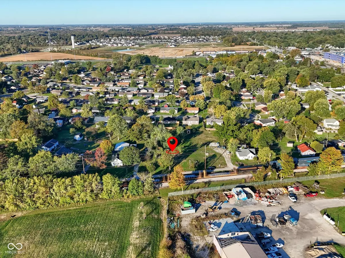 Whiteland, IN 46184,170 S Railroad ST