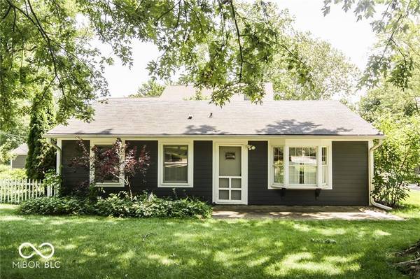 750 W Hawthorne ST, Zionsville, IN 46077