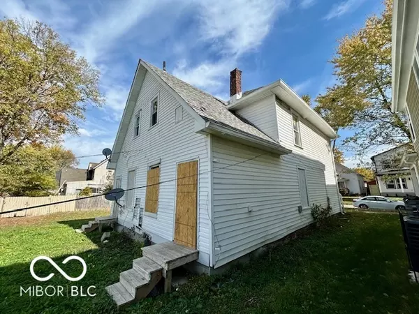 Indianapolis, IN 46201,54 S Dearborn ST