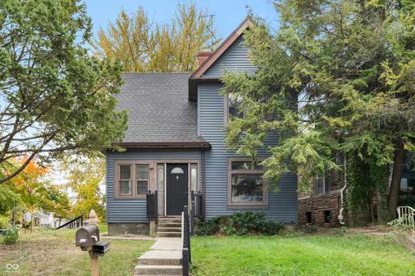 4929 E New York ST, Indianapolis, IN 46201