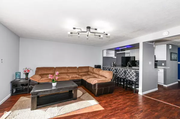 Indianapolis, IN 46236,11543 Sunset Cove CT