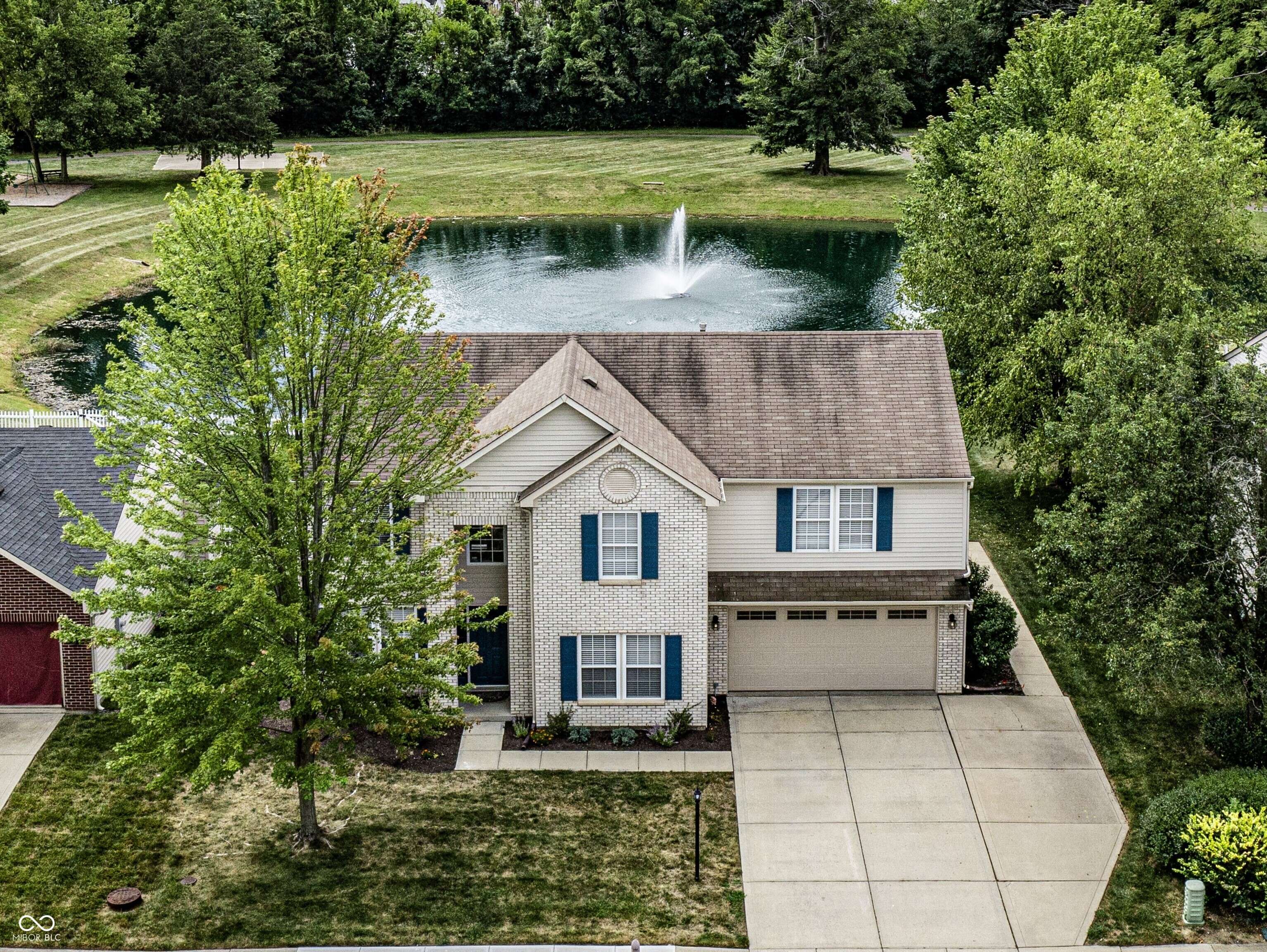 10153 Stockwell DR, Fishers, IN 46038