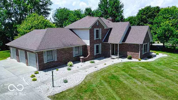 2413 Griton CT, Shelbyville, IN 46176