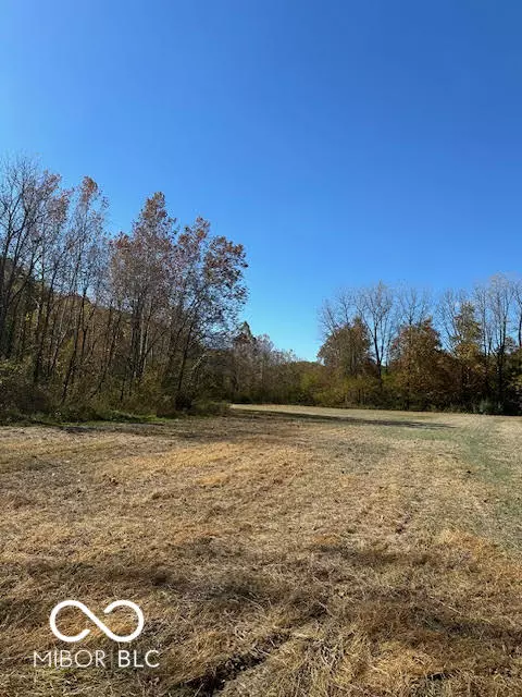 6815 W Division RD, Bargersville, IN 46106