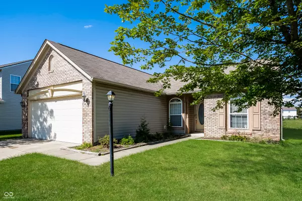 Indianapolis, IN 46229,11204 Autumn Creek CT