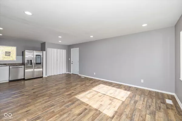 Indianapolis, IN 46226,8908 Elmonte DR