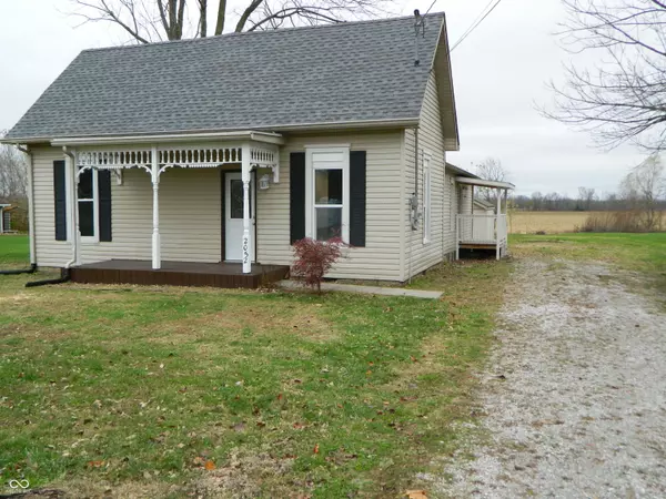 2052 S Main ST, Vallonia, IN 47281