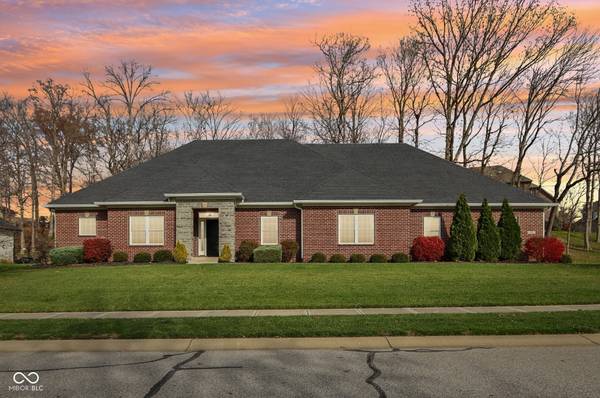 5824 Hickory Hollow DR, Plainfield, IN 46168