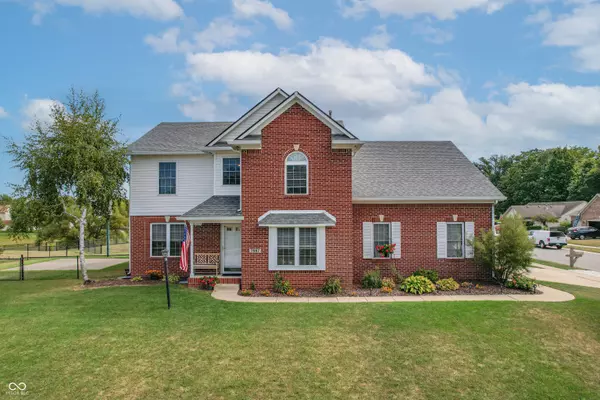 7987 Meadow Bend CIR, Indianapolis, IN 46259