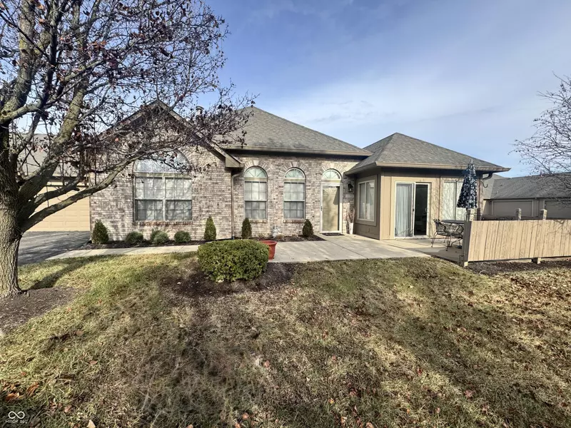 11211 Courtyard WAY, Fishers, IN 46038