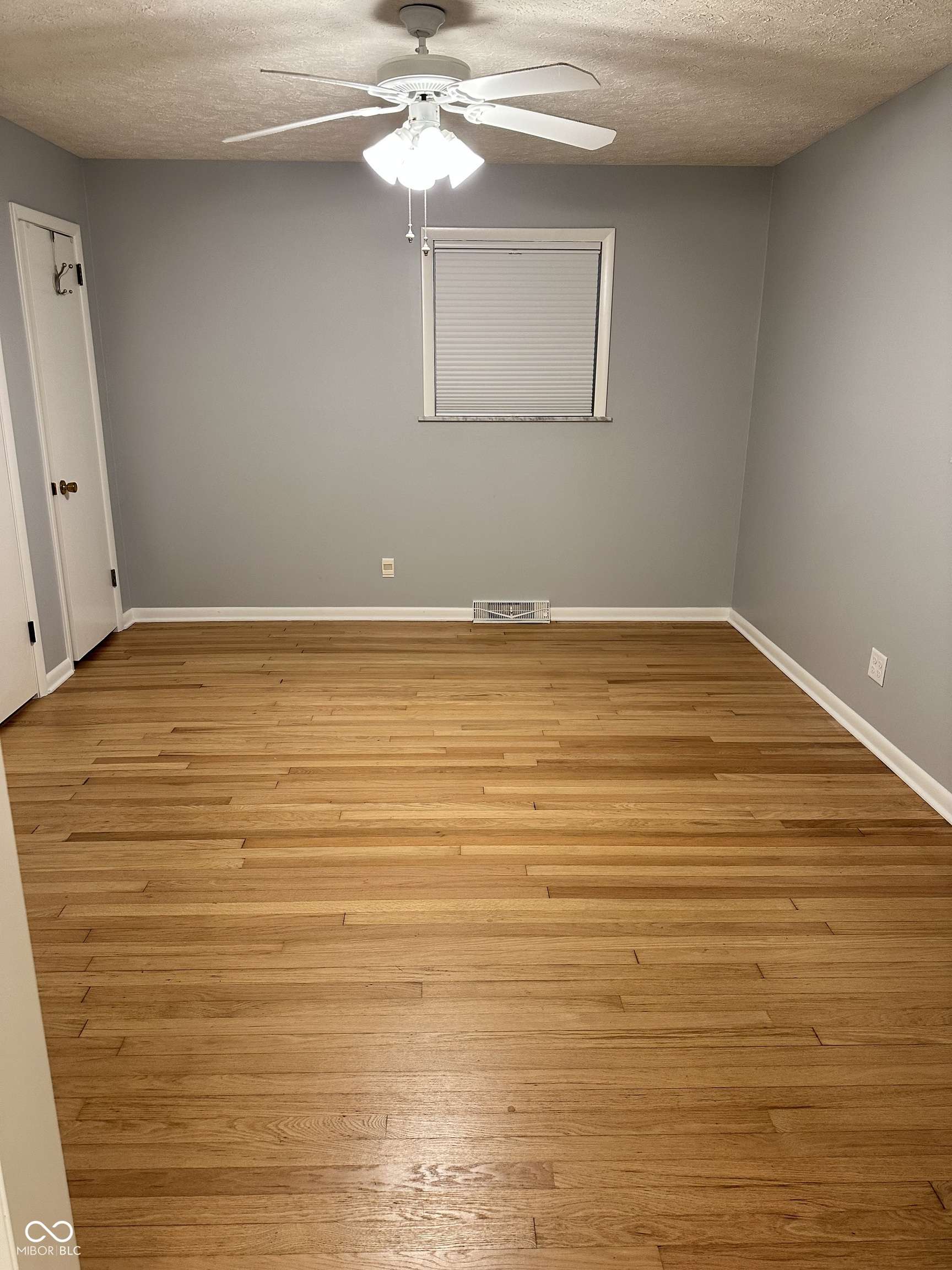 Indianapolis, IN 46221,6804 Bonny DR