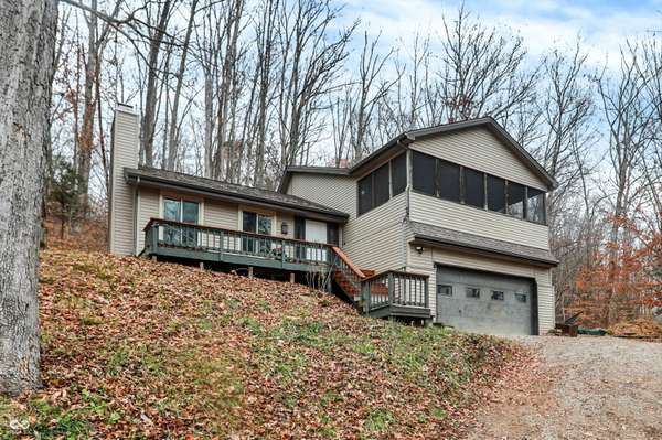 13832 W Old Nashville RD, Columbus, IN 47201