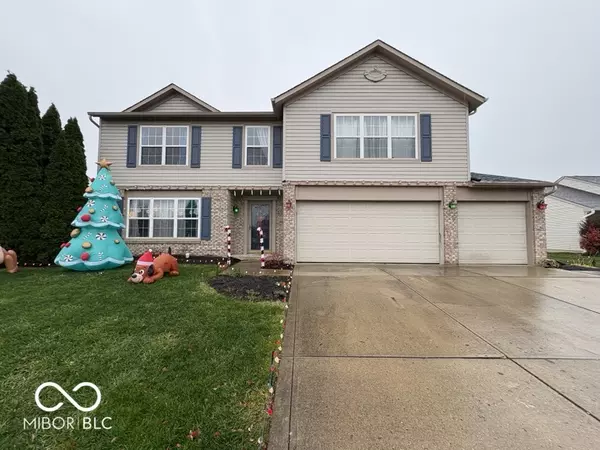 8471 Robin Run WAY, Avon, IN 46123