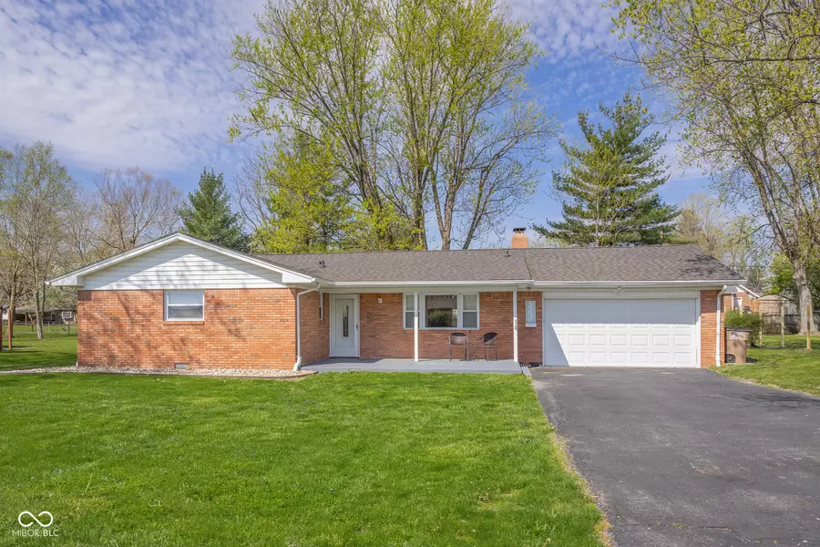 3390 Carolina ST, Columbus, IN 47203