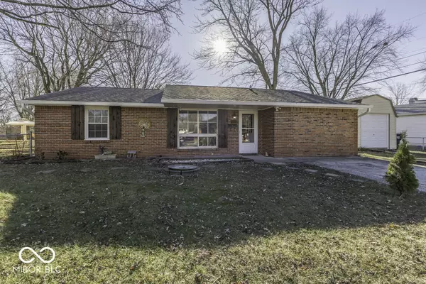 309 Deville PL, Whiteland, IN 46184