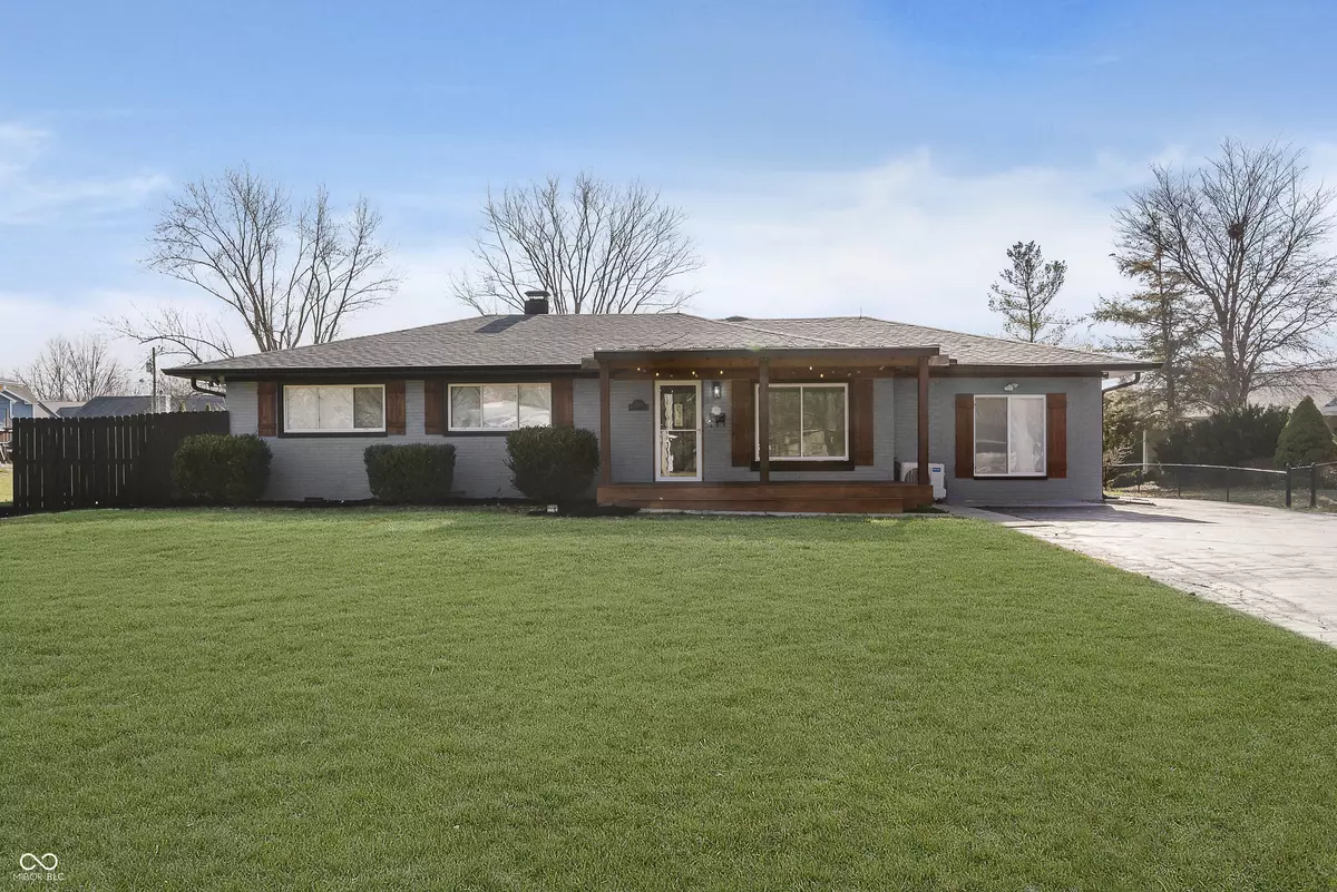 Indianapolis, IN 46239,8909 Maple Hill DR