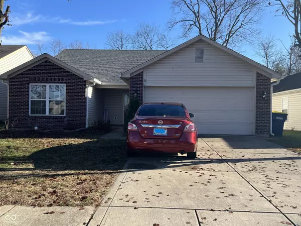 8153 Lake Tree LN, Indianapolis, IN 46217