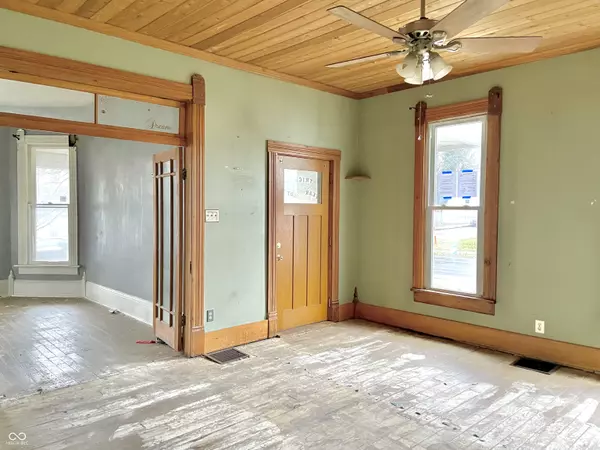 Brazil, IN 47834,402 W Logan ST